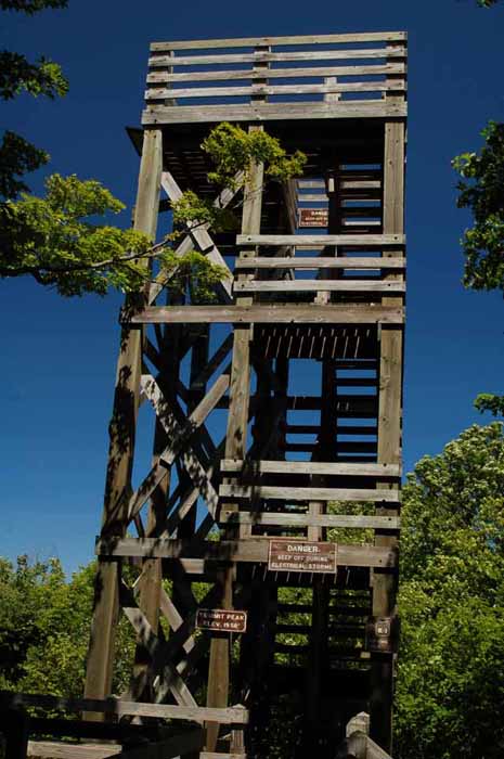 Observation tower in the Porkies